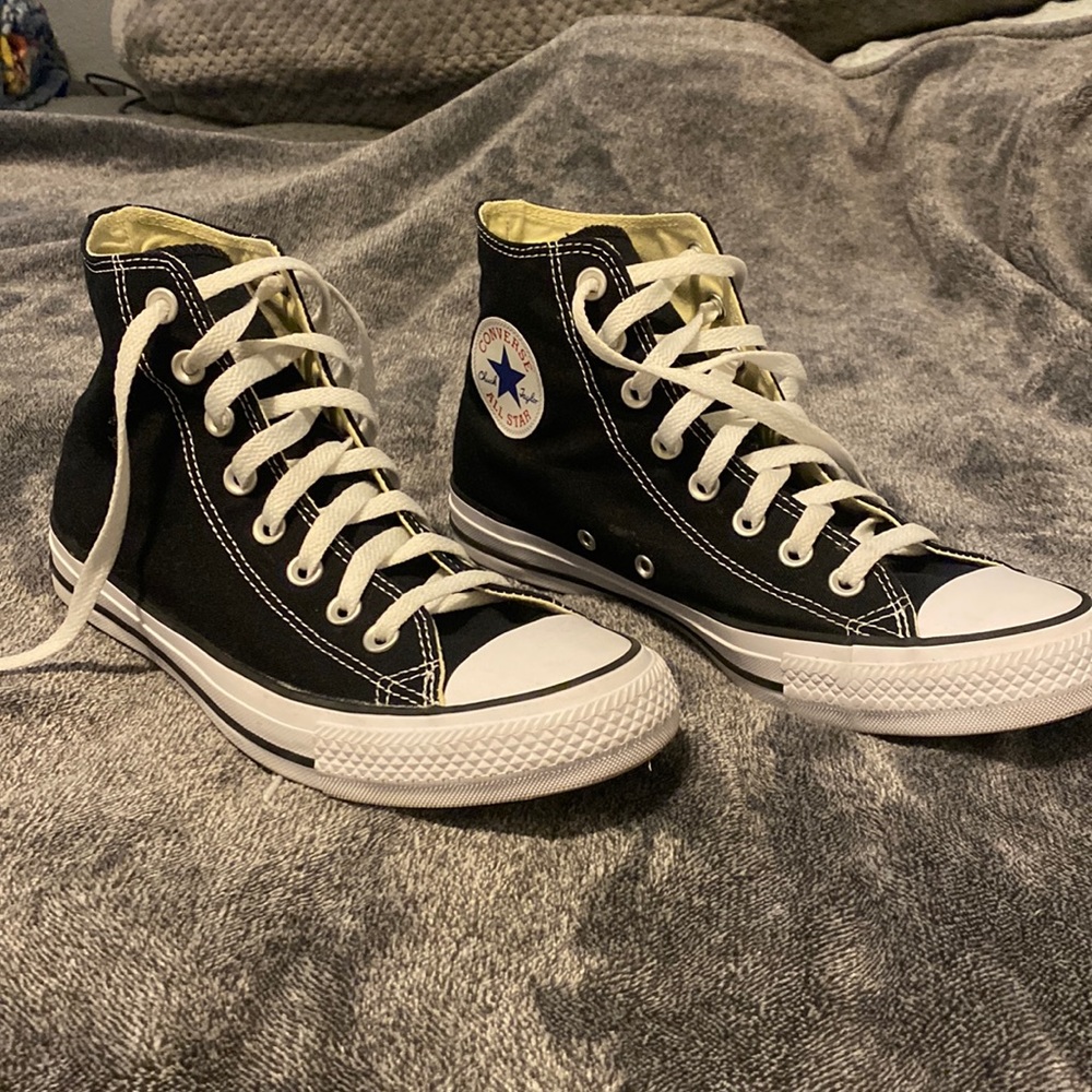 Black high top converse